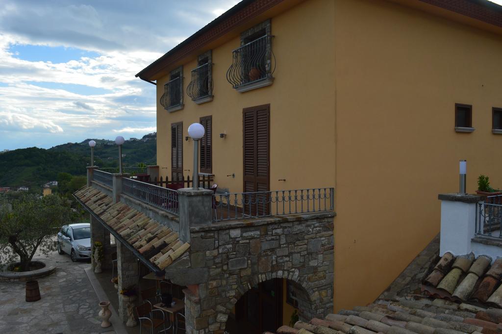 Villa Tre Colli Agri B&B Ariano Irpino Kültér fotó