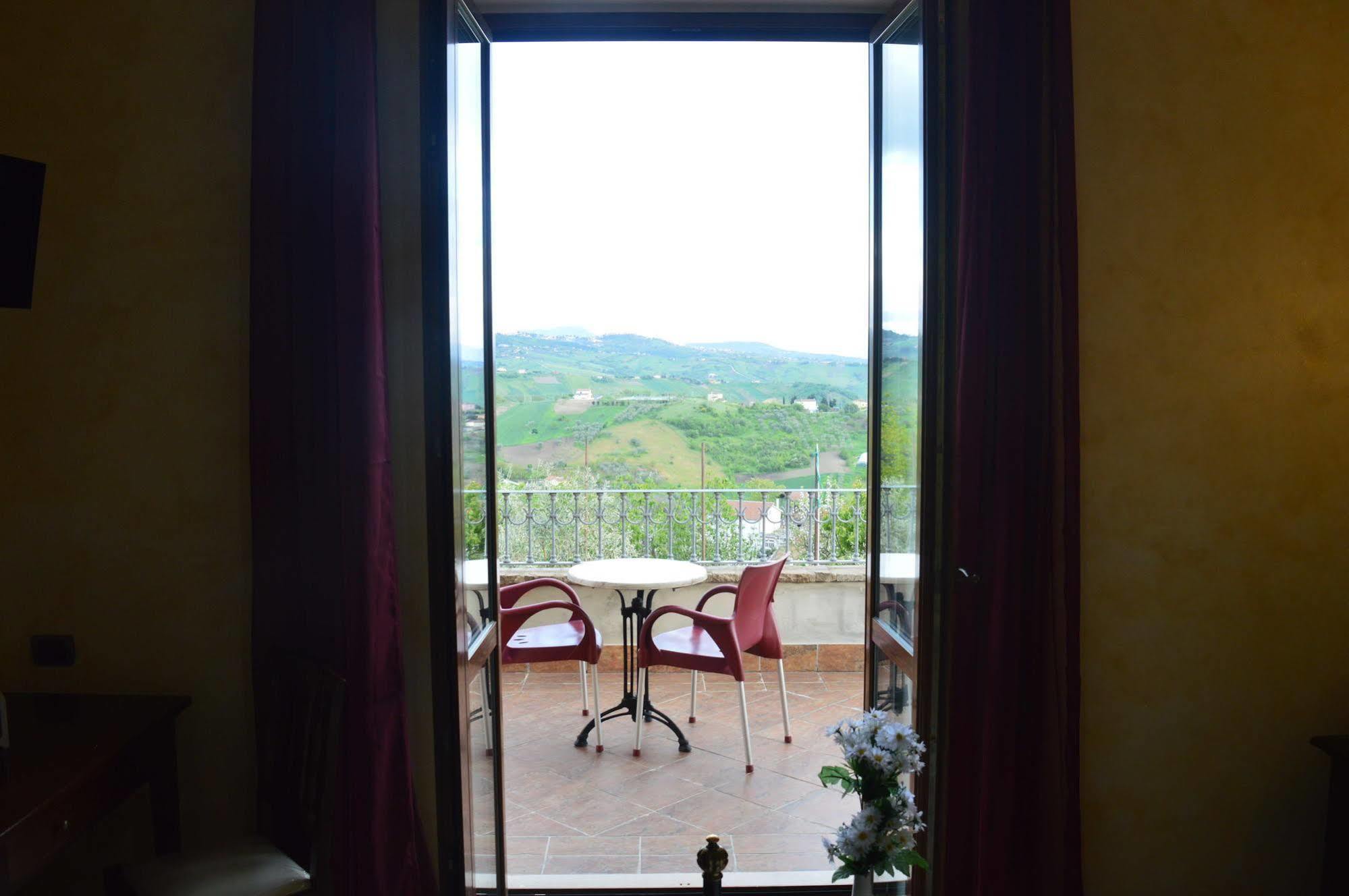 Villa Tre Colli Agri B&B Ariano Irpino Kültér fotó